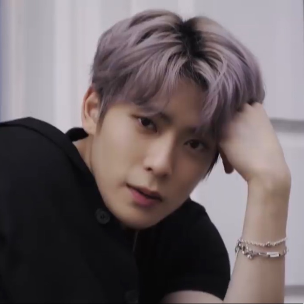 Meet your Posher, Kitana